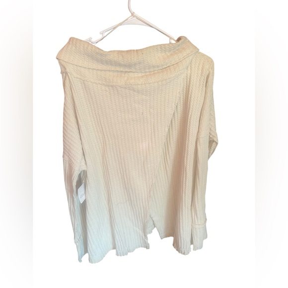 NWT FREE PEOPLE LONG SLEEVE COZY SWEATER - Picture 2 of 5